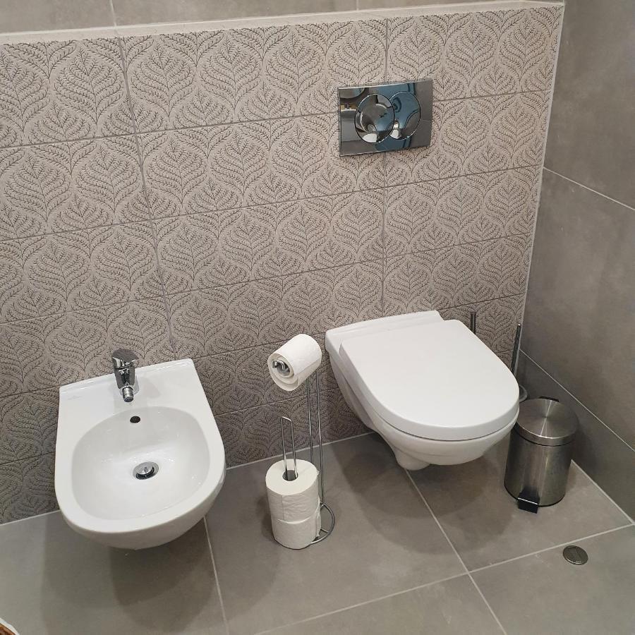 Jegmadar Apartman Debrecen Eksteriør bilde